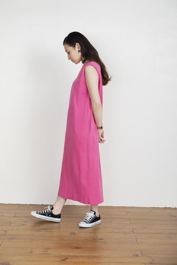 モデル身長:164cm / 着用サイズ:F