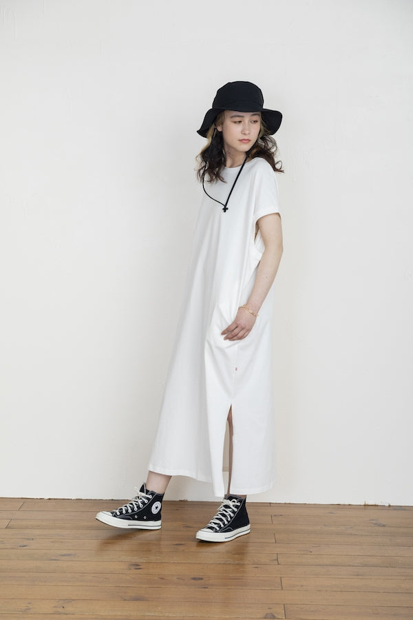 モデル身長:169cm/着用サイズ:F