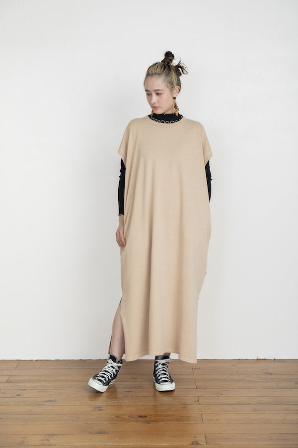 モデル身長:169cm/着用サイズ:F