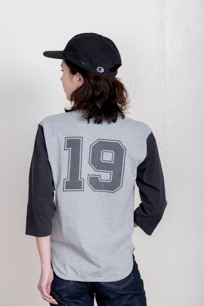 モデル身長:164cm / 着用サイズ:F