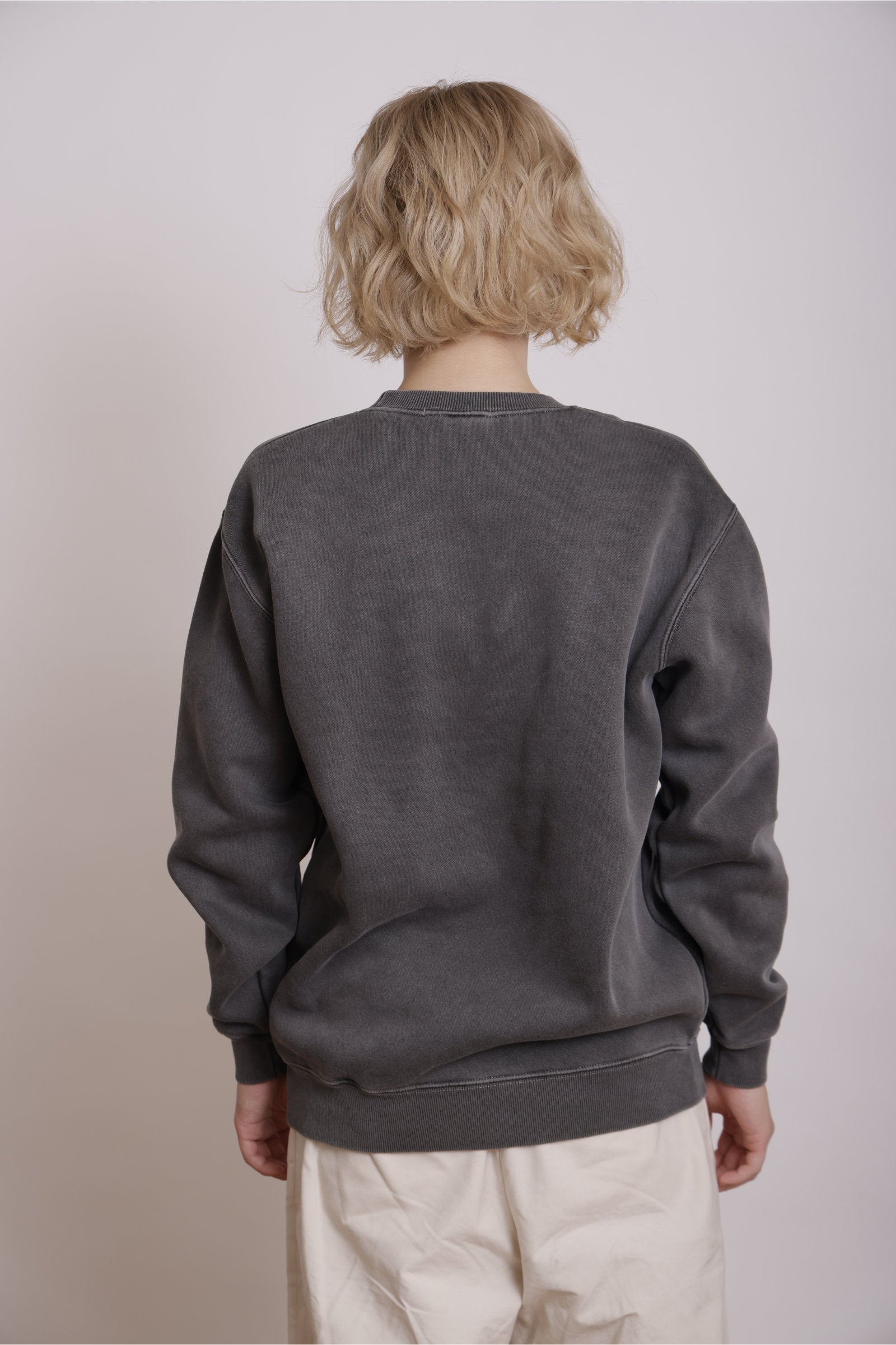 モデル身長:169cm / 着用サイズ:F