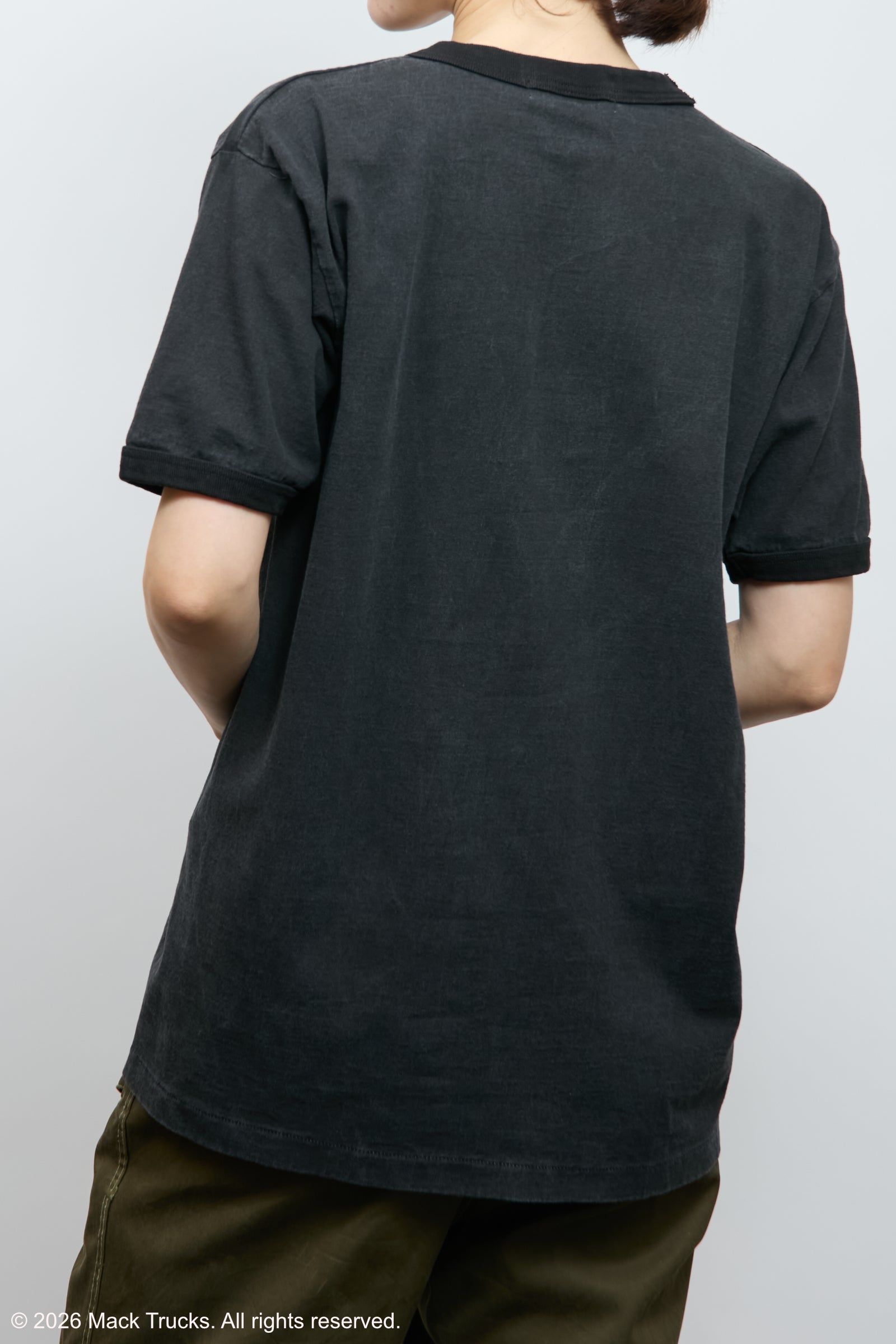 着用モデル:163cm / 着用サイズ:M