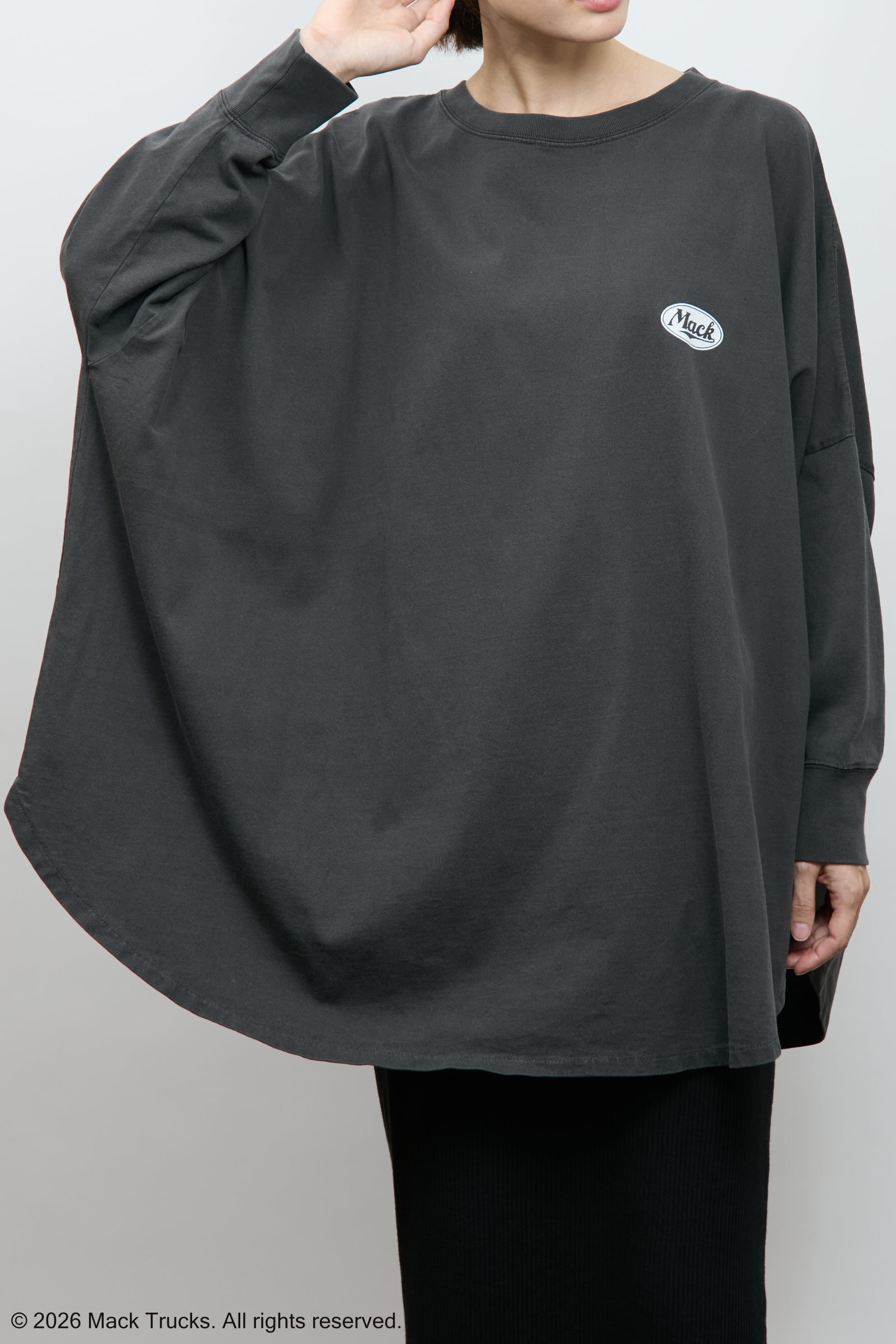 着用モデル:163cm / 着用サイズ:F