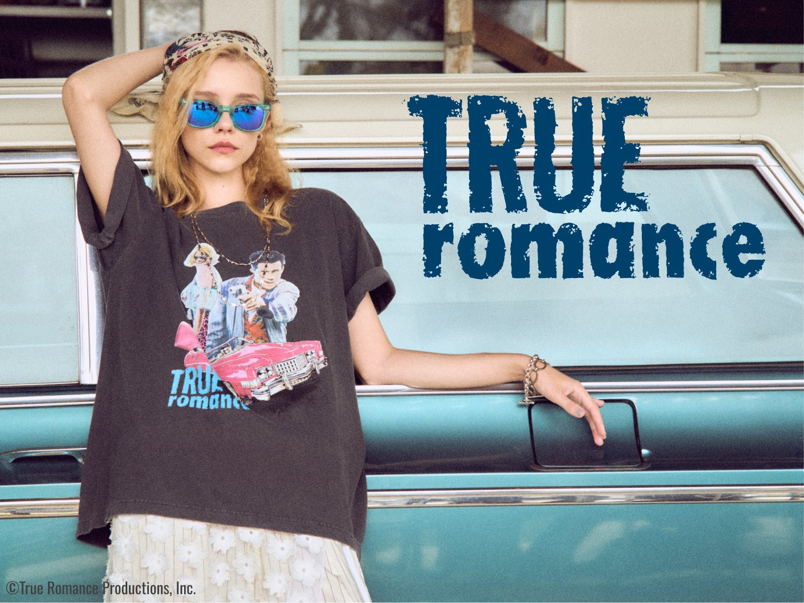 TRUE ROMANCE LOOKBOOK