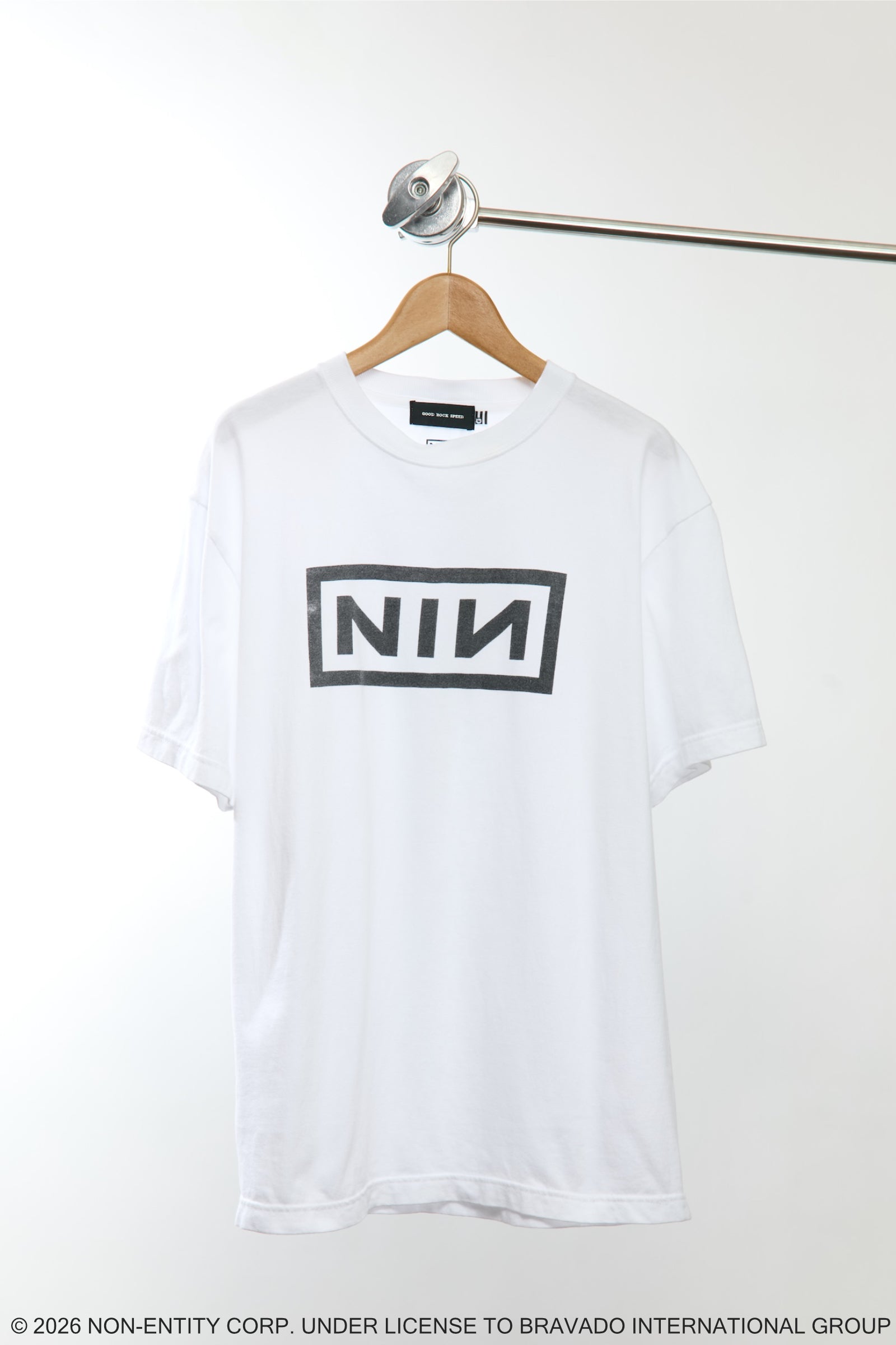 AVICII | アヴィーチー LIVE PHOTO LOGO T-SHIRT | GOOD ROCK SPEED