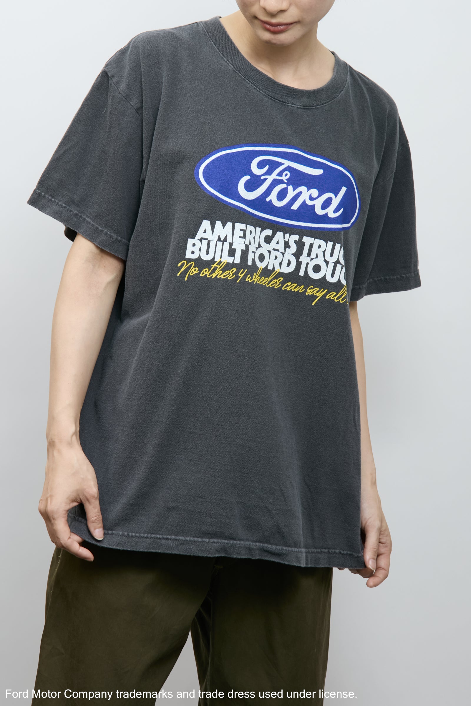 着用モデル：163cm / 着用サイズ：M