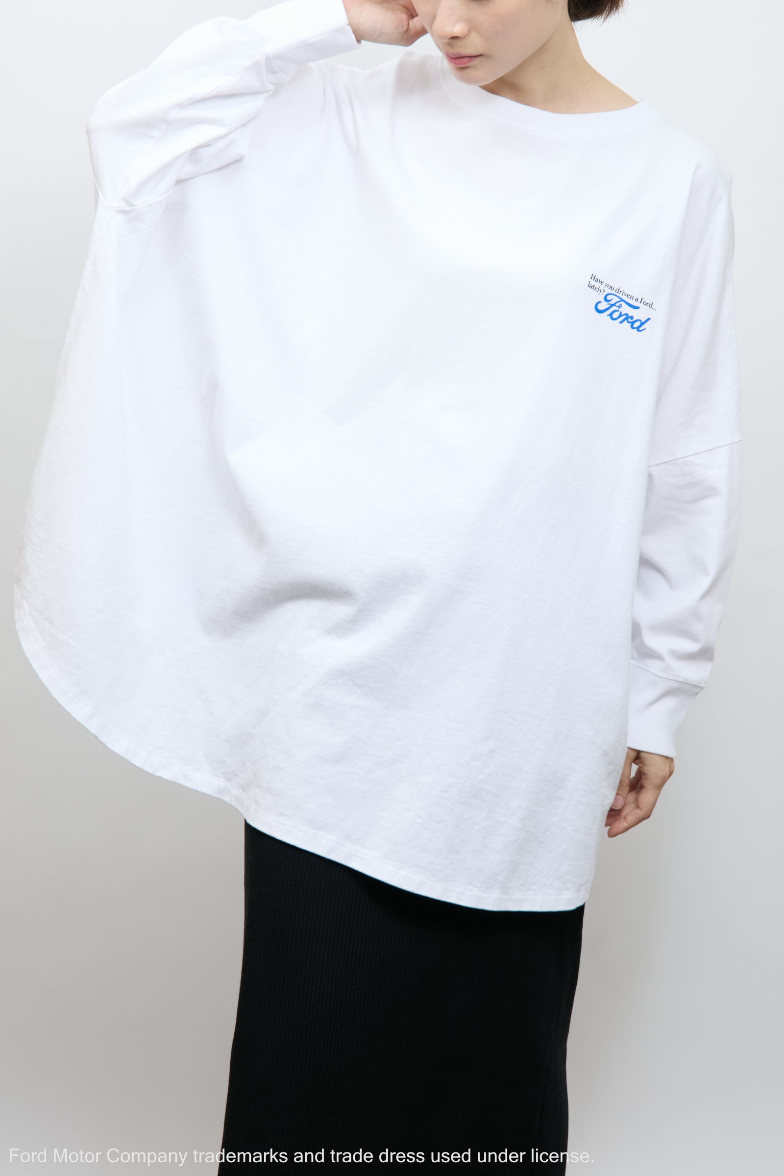 着用モデル：163cm / 着用サイズ：F