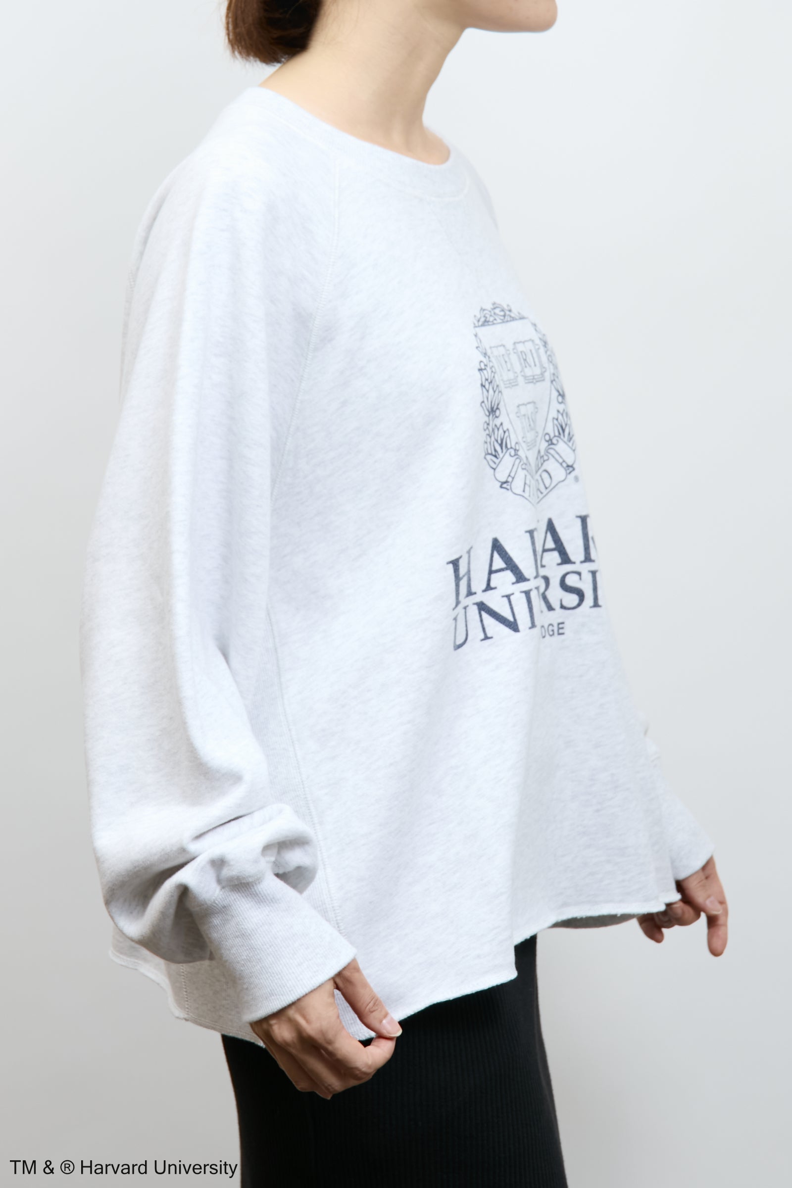 着用モデル：163cm / 着用サイズ：F