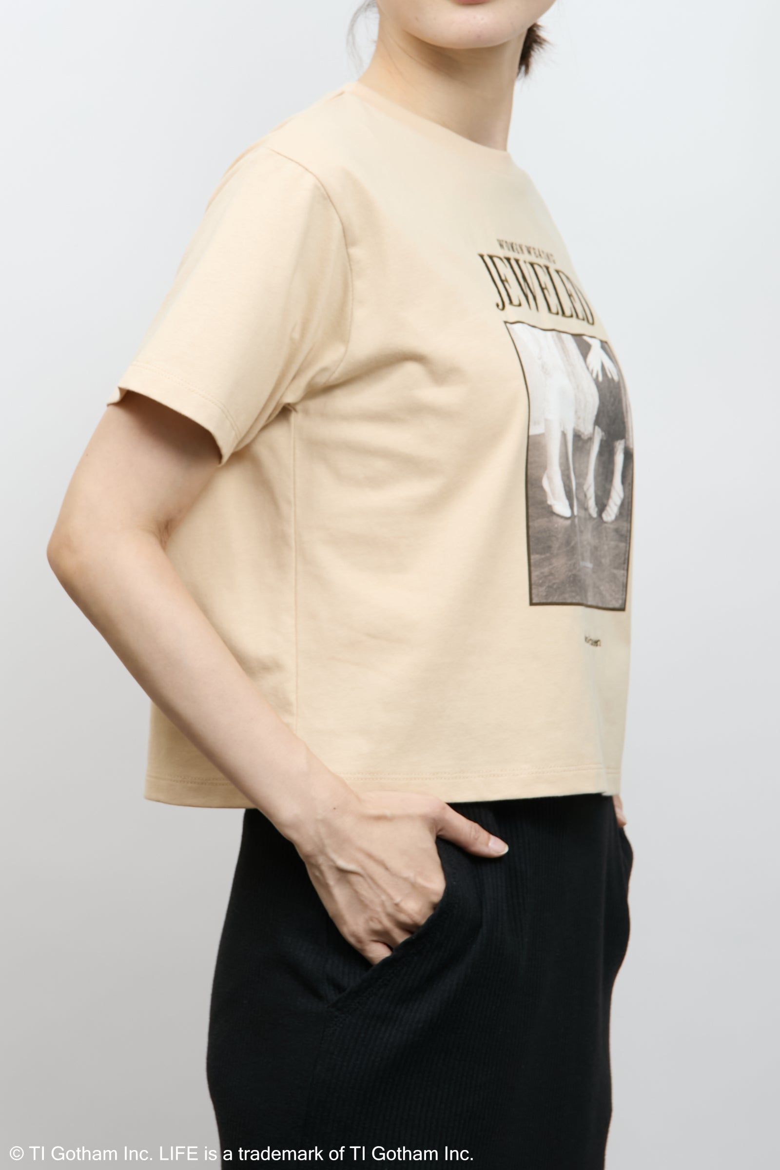 着用モデル：163cm / 着用サイズ：F