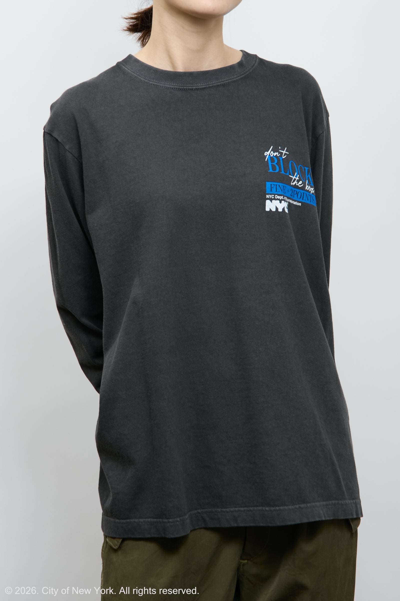 着用モデル：163cm / 着用サイズ：M